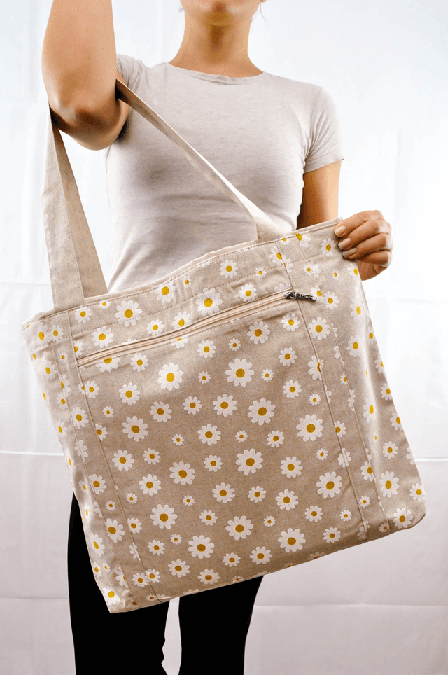 Tiny Daisy Print Shopping Tote