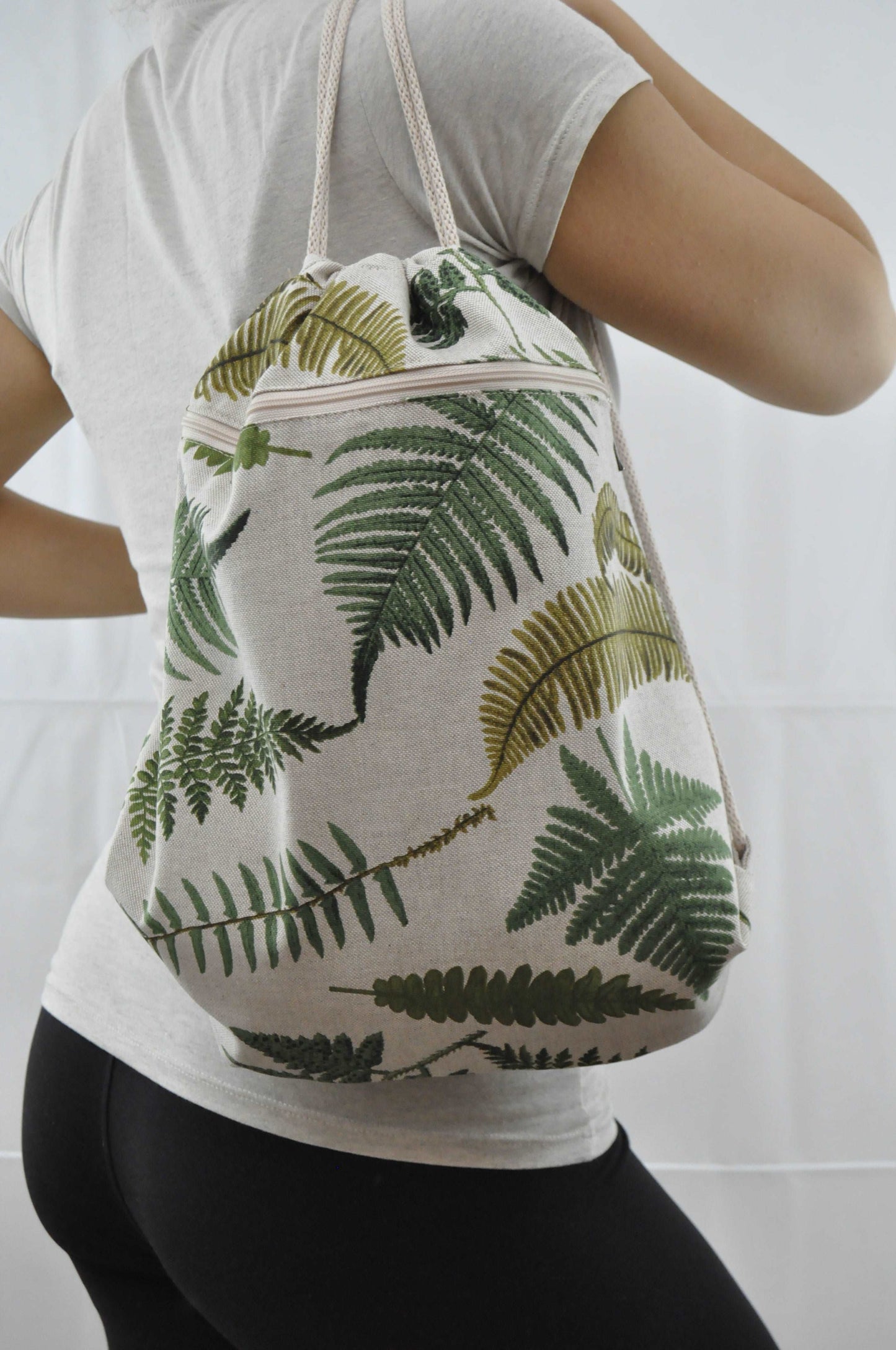 nahrbtnik  ruzak  backpack  zeleno  women  trip  trgovina  trees  tree  tote  torba  Textile  tekstil  store  shopping bag  shopping  shop  Protection  Print  praprot  poppy  playful  nature  narava  nakup  Modern  mak  kupovanje  kuhinjski pripomočki  kuhinja  Kitchen  housewife  gozd  gospodinja  Gift  fun  flower  fern  family  družina  drevo  drevesa  Dinner  darilo  Cotton  colorful  Celebration  cekr  cekar  bombaž  bday