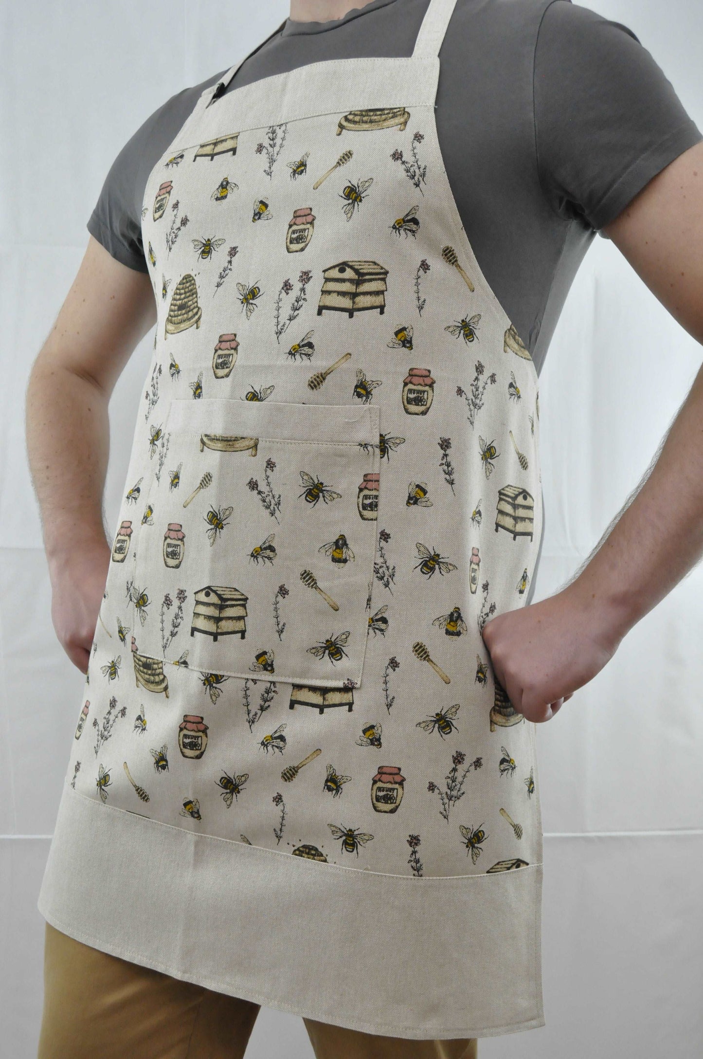 honey  čebelnjak  čebelar  čebela  beekeeping  beehive  women  Textile  Protection  Print  predpasnik  playful  Modern  men  kuhinjski pripomočki  Kitchen  housewife  gospodinja  Gift  fun  Dinner  darilo  Cotton  Cooking  colorful  clothes  Celebration  bombaž  bday